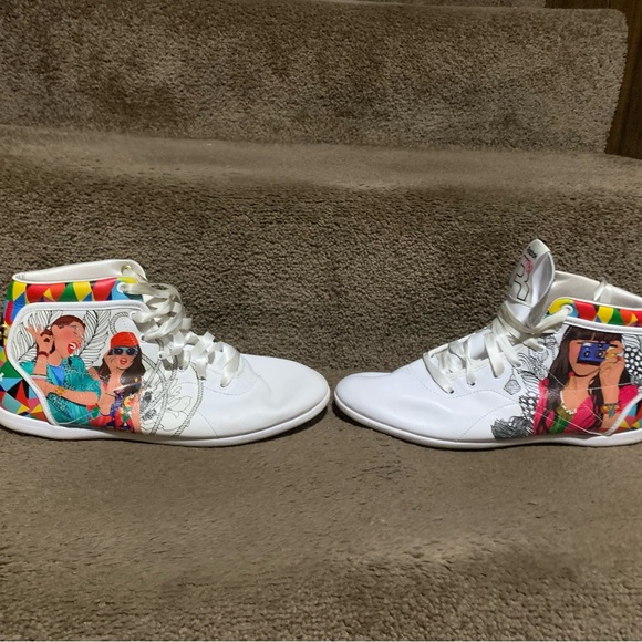 Reebok womens sneaker Sz 10. Worn twice. $55 - Picture 4 of 7